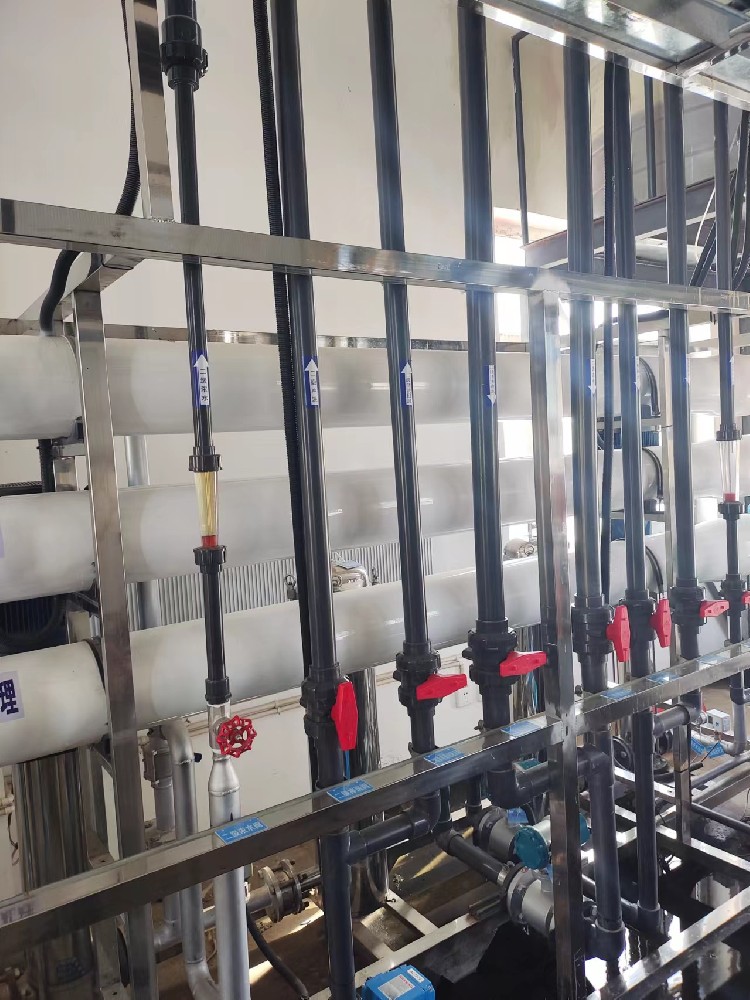 化工廢水處理成套設(shè)備 反滲透工業(yè)純水設(shè)備 垃圾填埋場(chǎng)污水處理設(shè)備