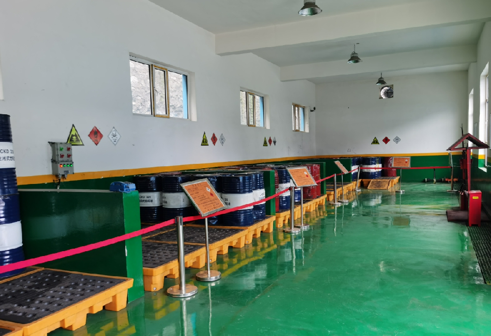 危險(xiǎn)廢物回收處置